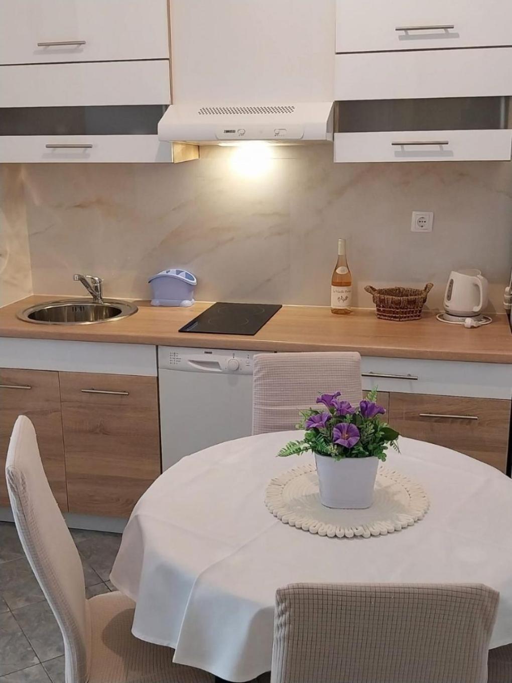 Apartments Josip บาชกาโวดา ภายนอก รูปภาพ