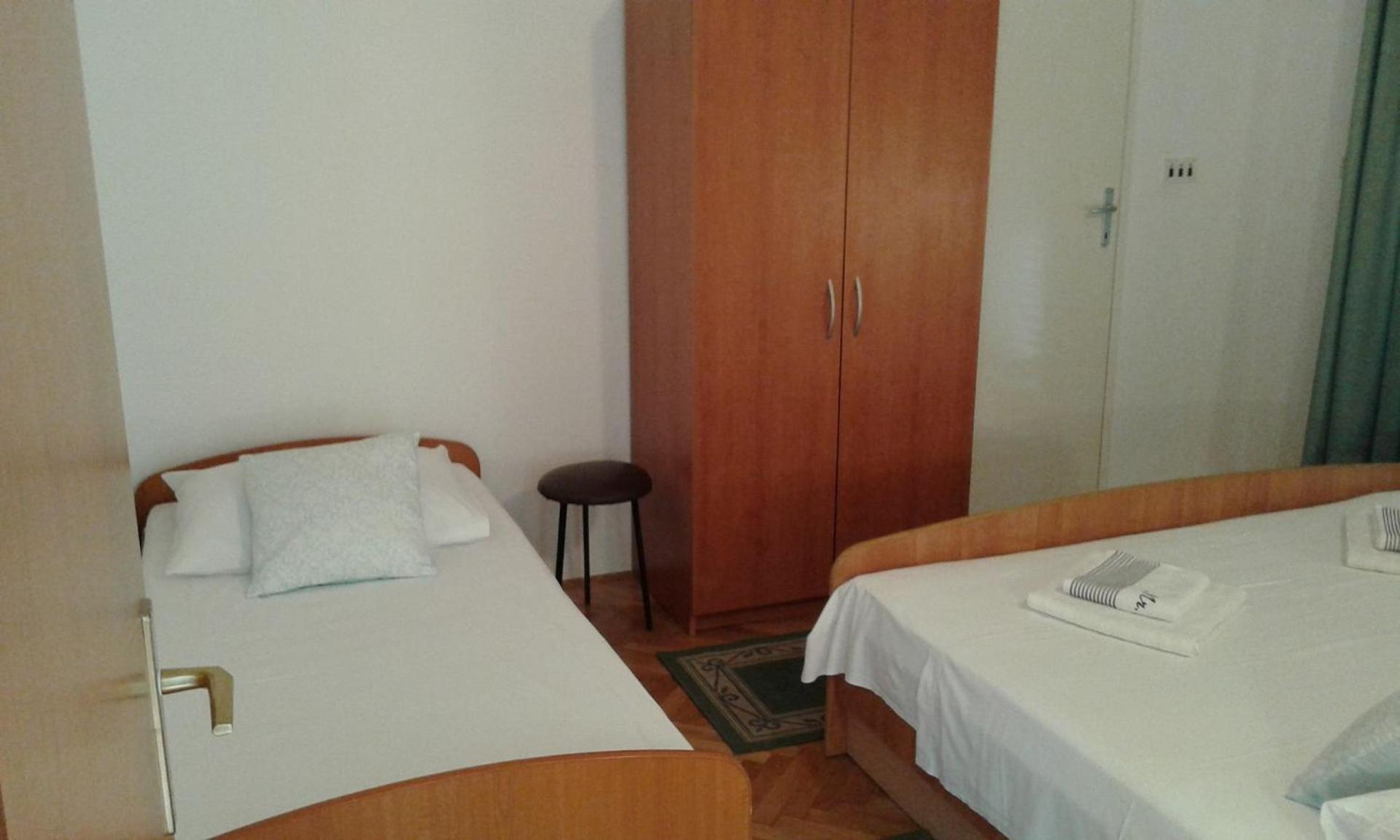 Apartments Josip บาชกาโวดา ภายนอก รูปภาพ
